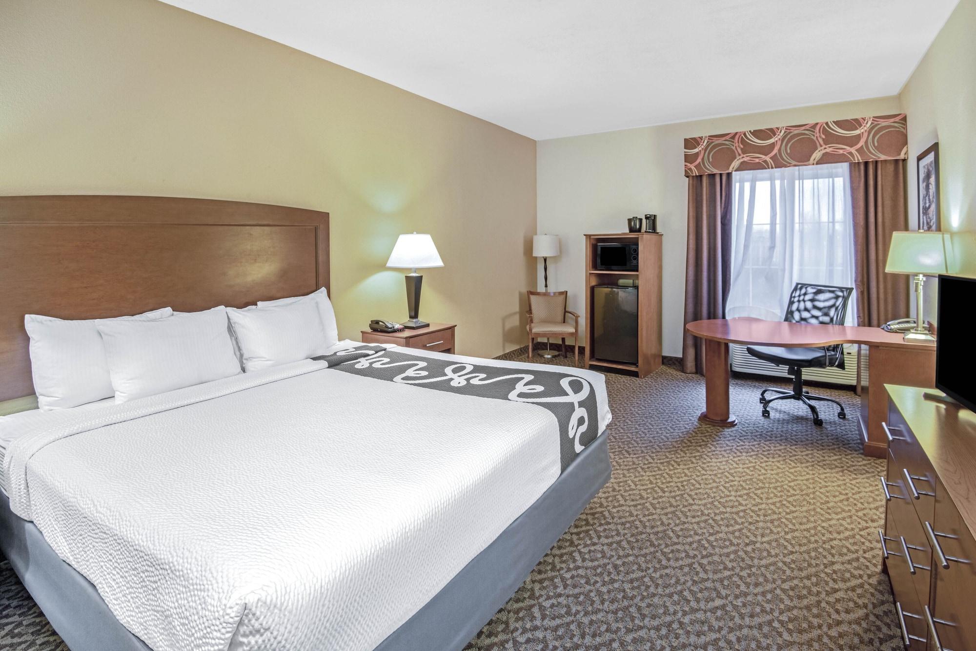Hotel La Quinta By Wyndham / Sill 3*