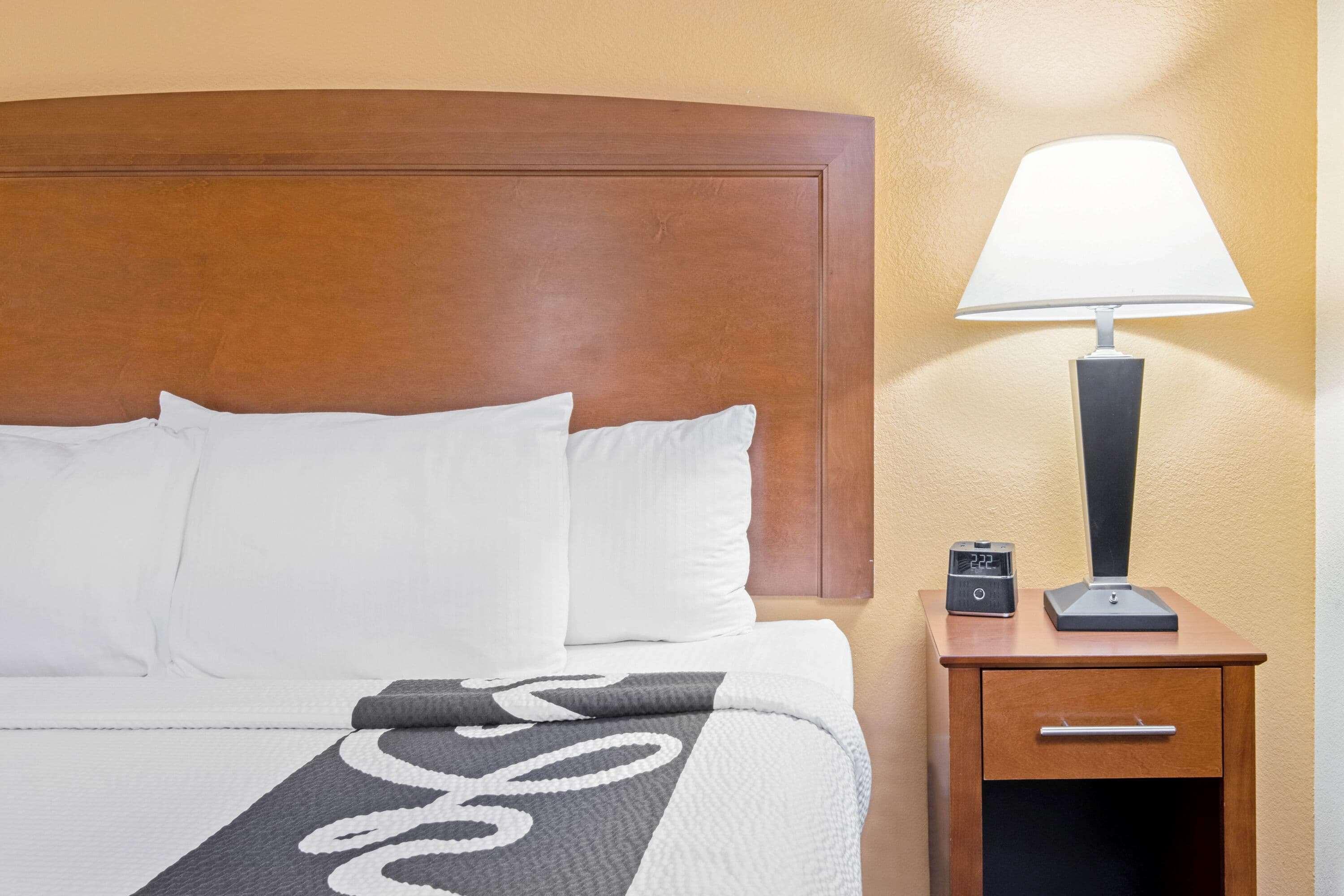 La Quinta By Wyndham / Sill Lawton