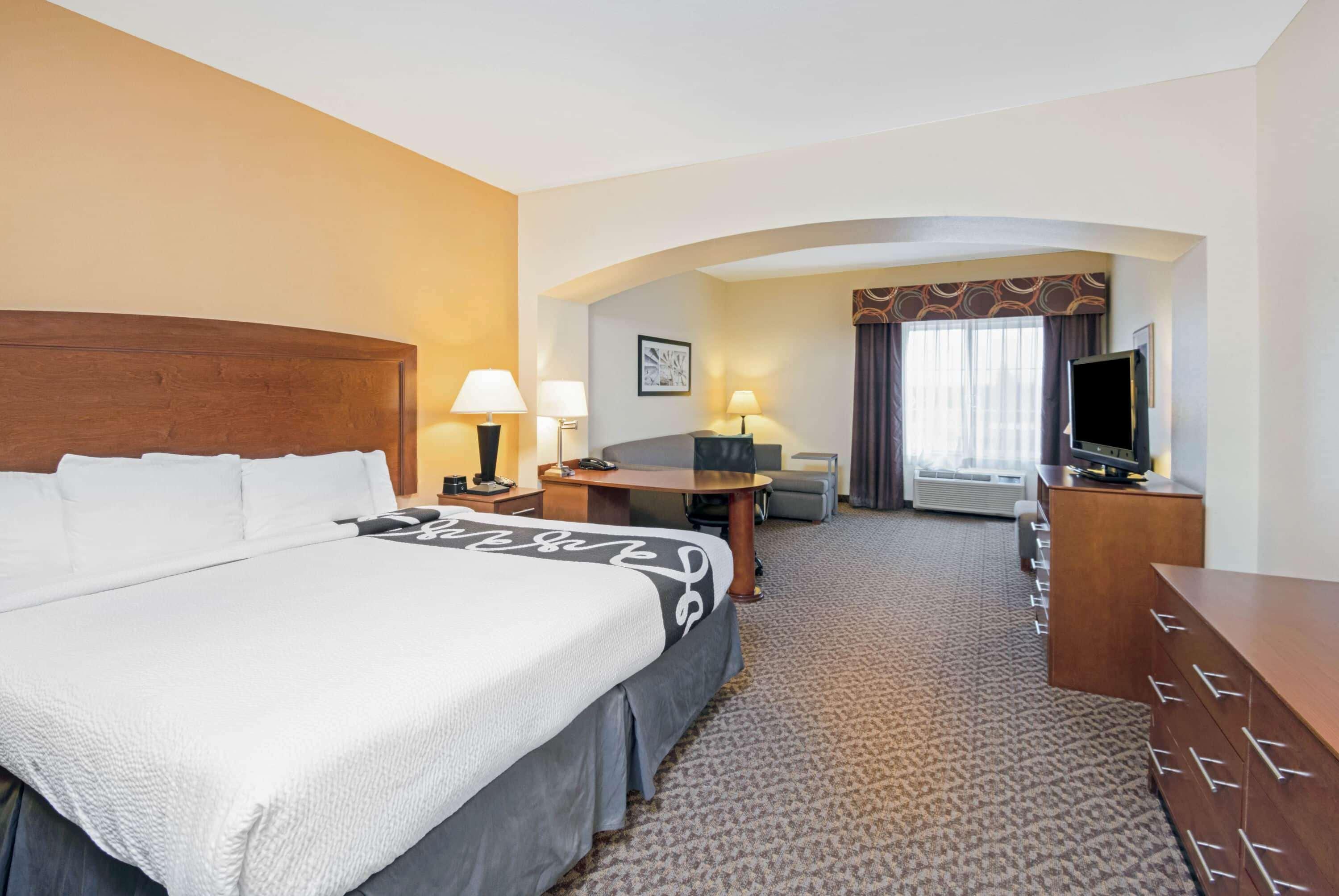 Hotel La Quinta By Wyndham / Sill 3*