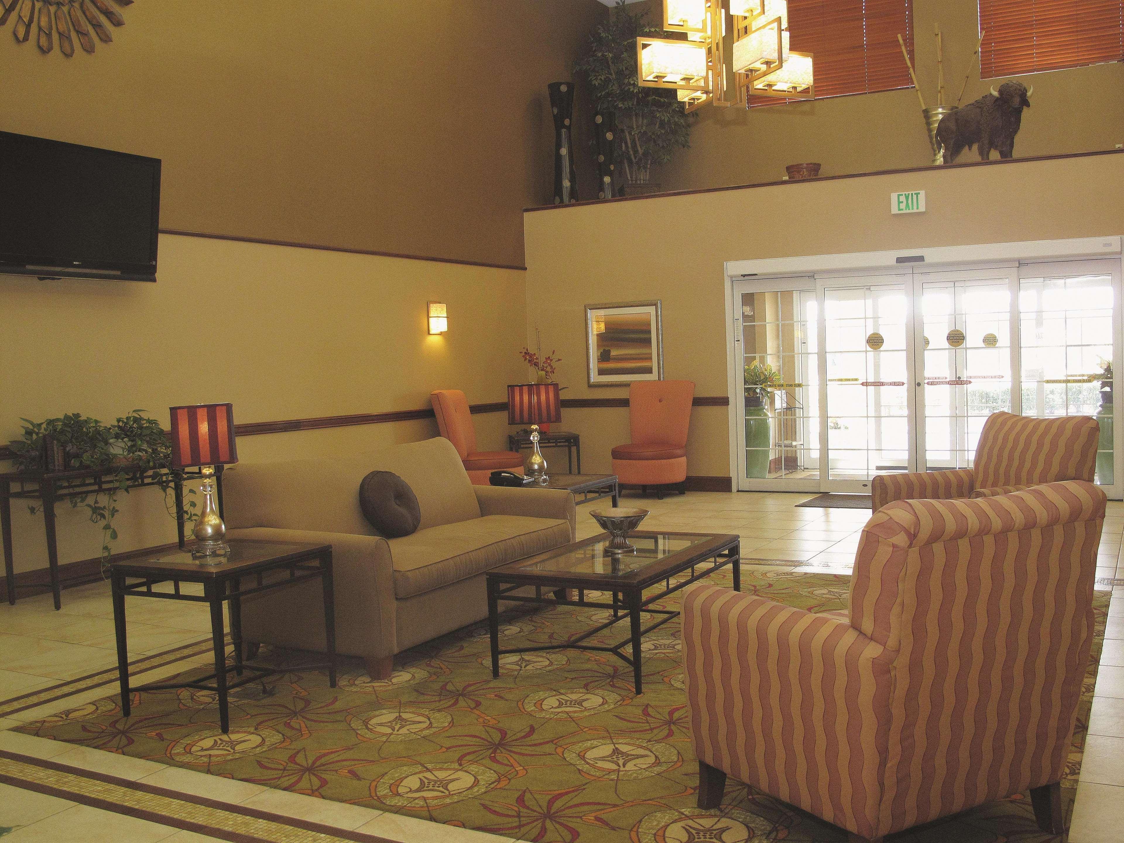 Hotel La Quinta By Wyndham / Sill 3*